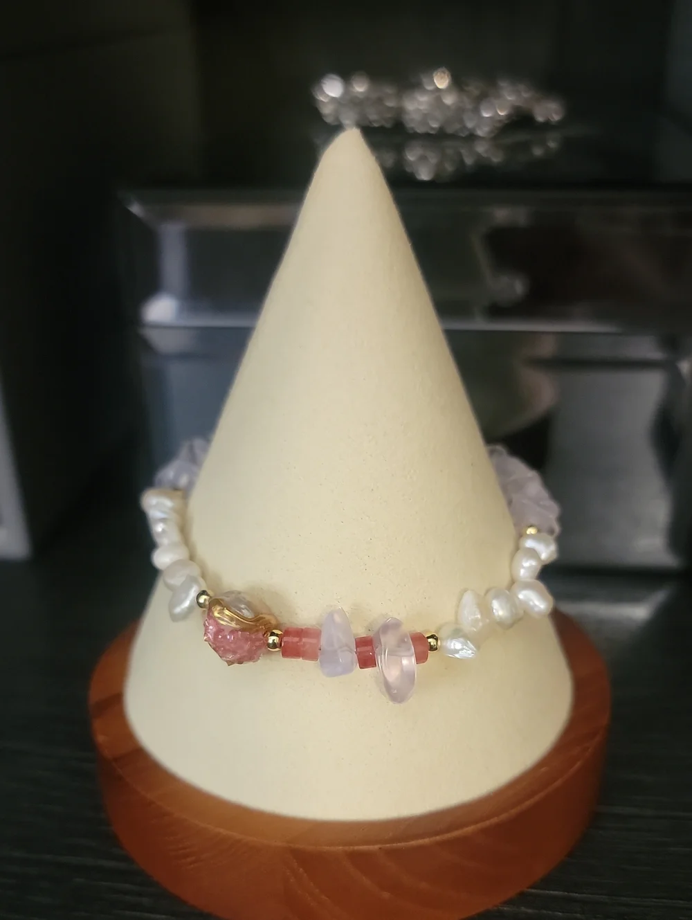 Real Freshwater Pearl & Pink Rose Quartz Crystal Chip Stretch Bracelet
